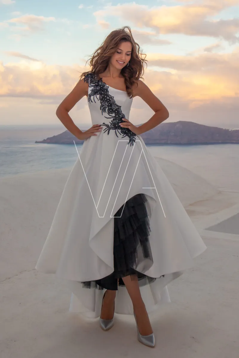 Elegant dress Vita 127, colour белый — photo 1