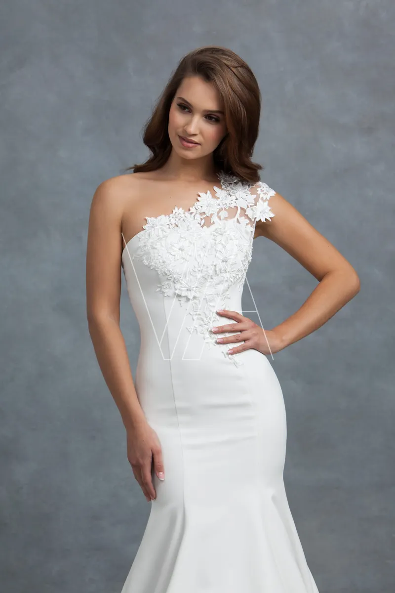 Dress for a corporate party Vita 151, colour белый — photo 1