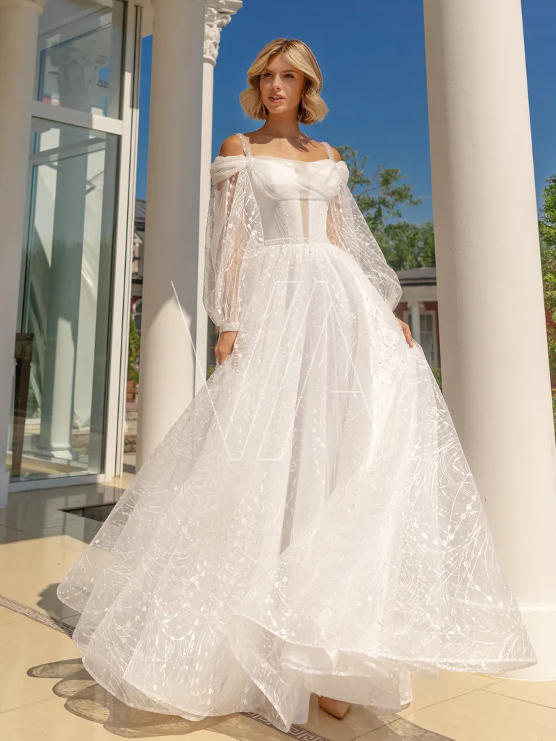 Wedding dress Vita 365, colour белый — photo 1